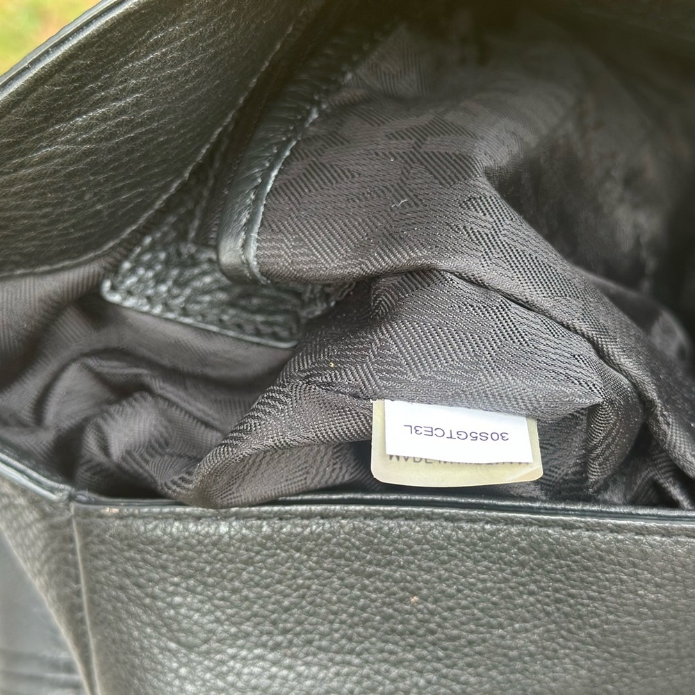 Michael Kors Jet Set Travel Large Shoulder Bag Black Pebbled Leather EUC - Picture 15 of 15
